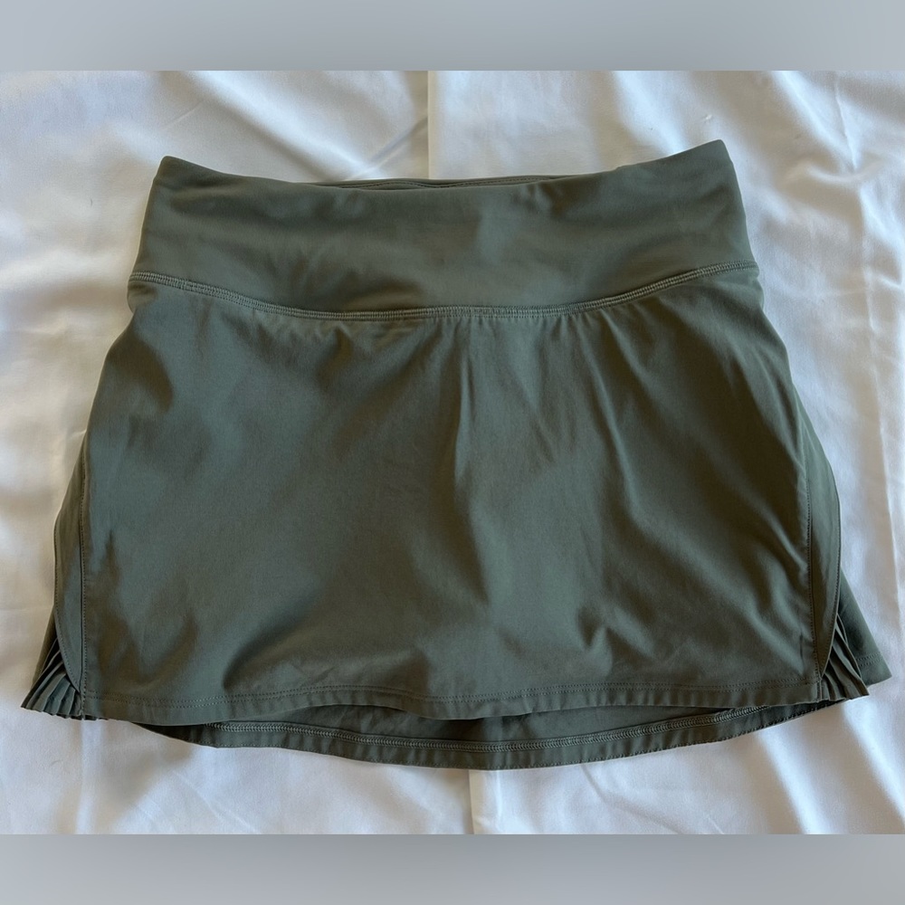 Lululemon Play Off the Pleats 2